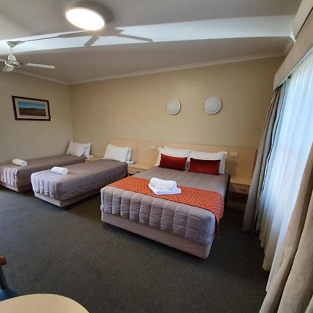 Club Motor Inn Narrabri Exterior foto
