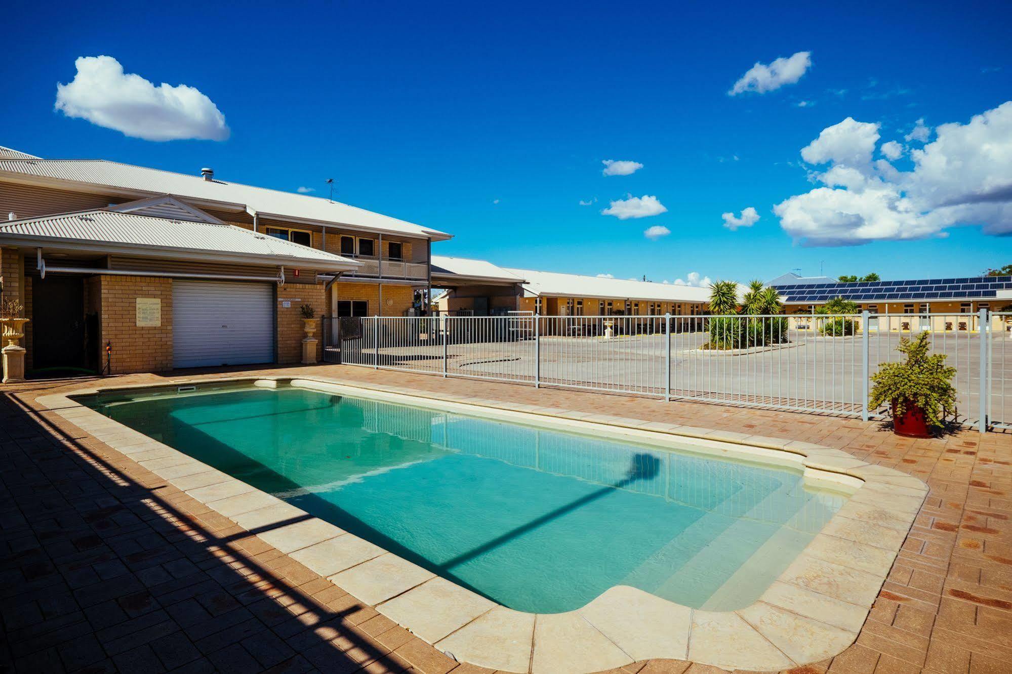 Club Motor Inn Narrabri Exterior foto