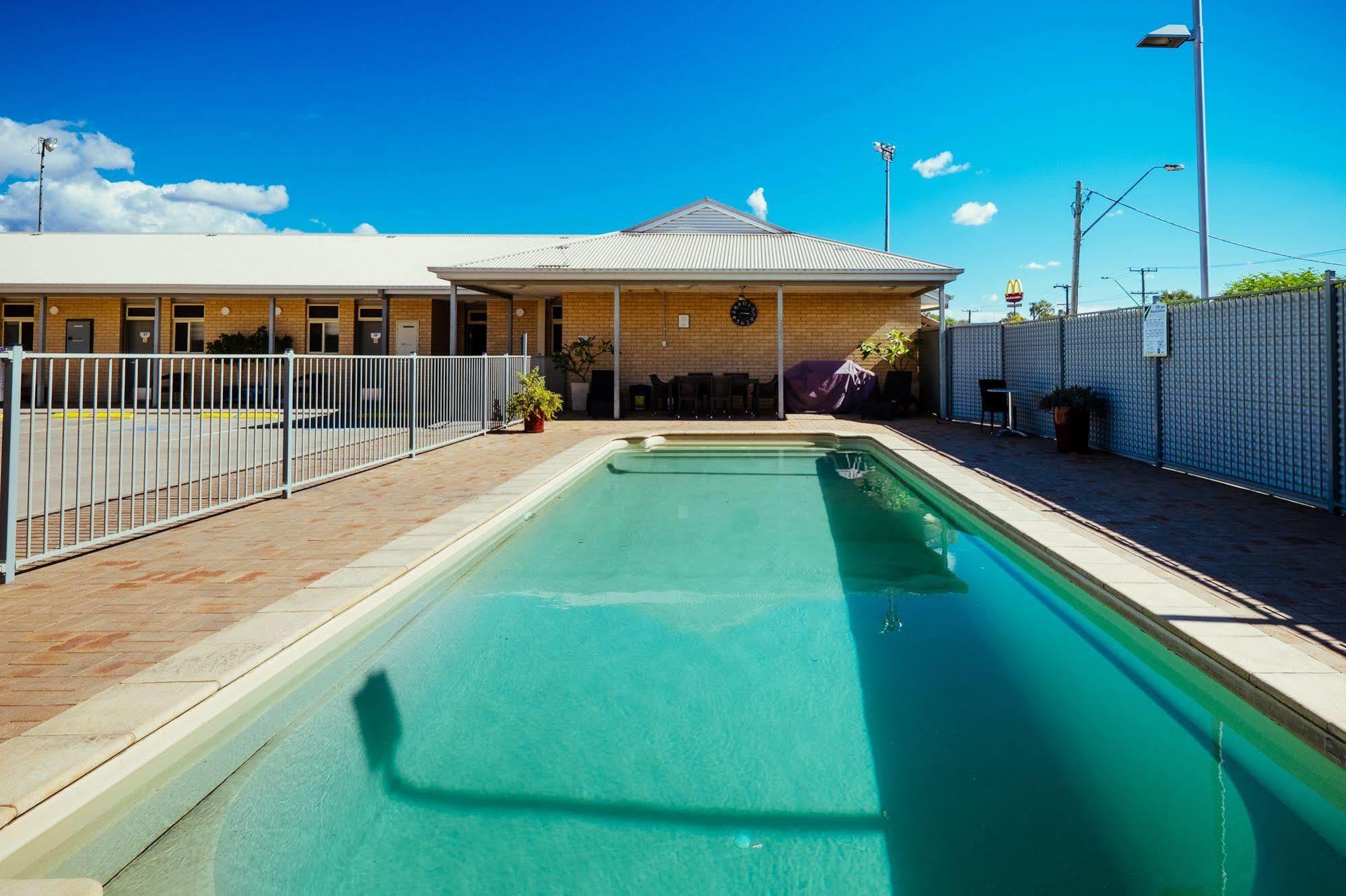 Club Motor Inn Narrabri Exterior foto